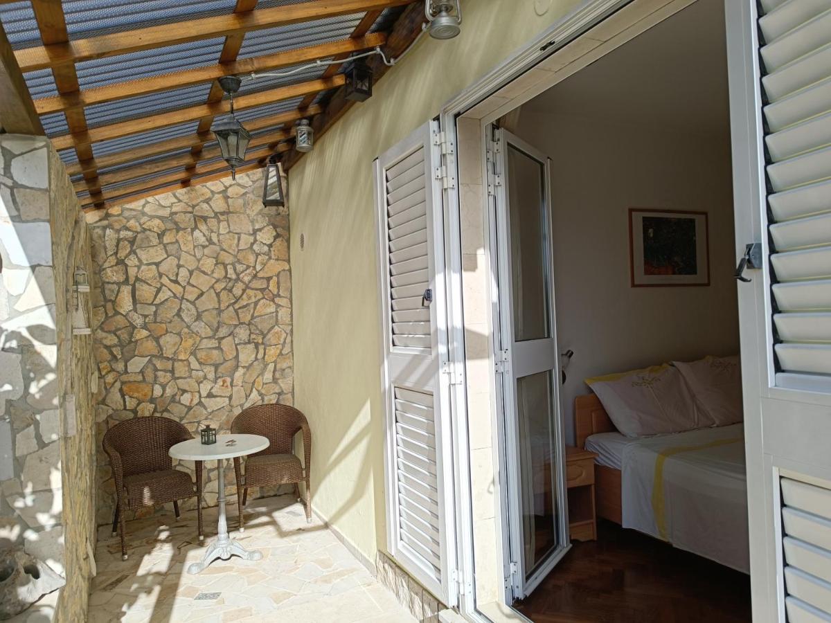 Rooms Rita Cres Exteriér fotografie